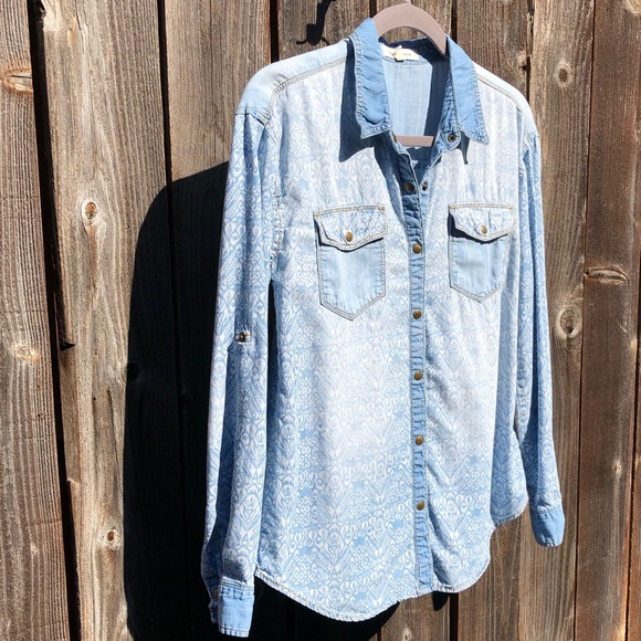 Life In Progress button down shirt size small - Picture 5 of 14